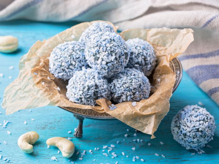 Recette d’Energy Balls à la spiruline : un concentré de vitalité à emporter partout