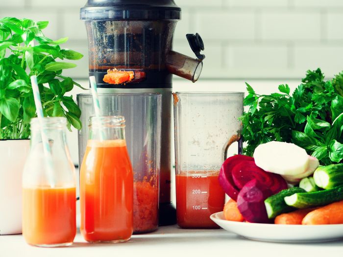 Recettes de jus maison : faites le plein de vitamines avec des fruits et légumes de saison